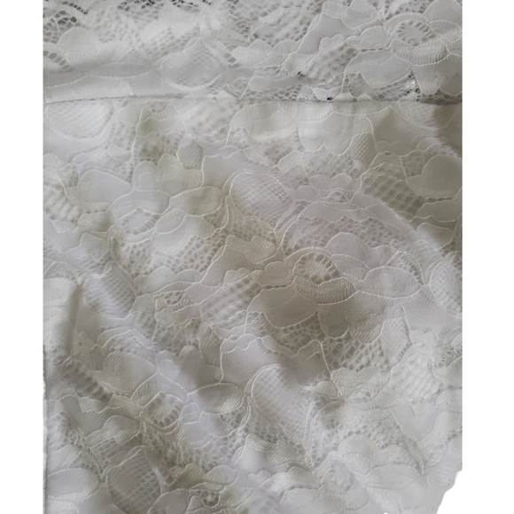 NWT Torrid White Off Shoulder Lace Wedding Dress Size 26 - Picture 5 of 7